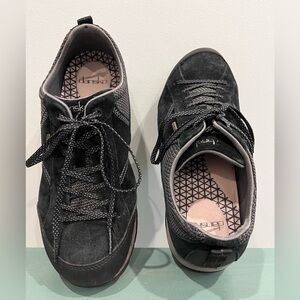 Dansko Paisley Black Suede Leather Walking Shoes Womens 41 wide (US 10.5)